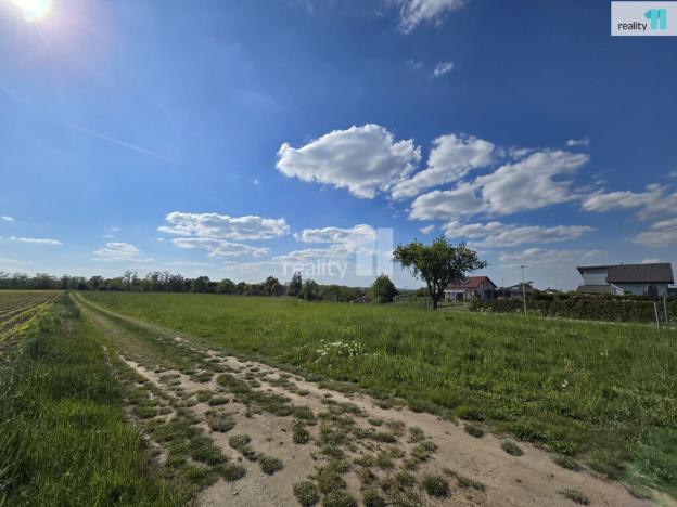 Prodej pozemku pro bydlení, Močovice, 7185 m2