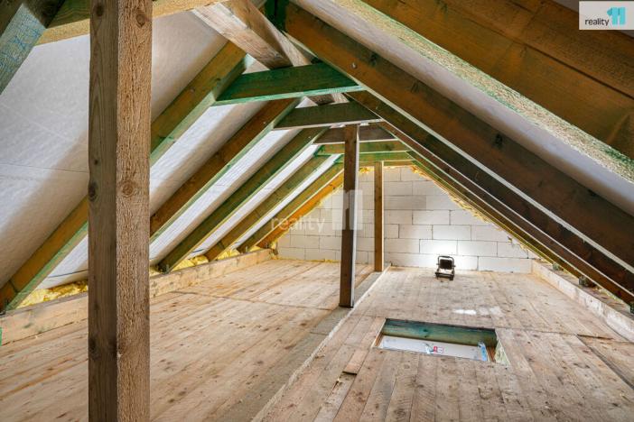 Prodej rodinného domu, Zvěřínek, V průhonu, 125 m2