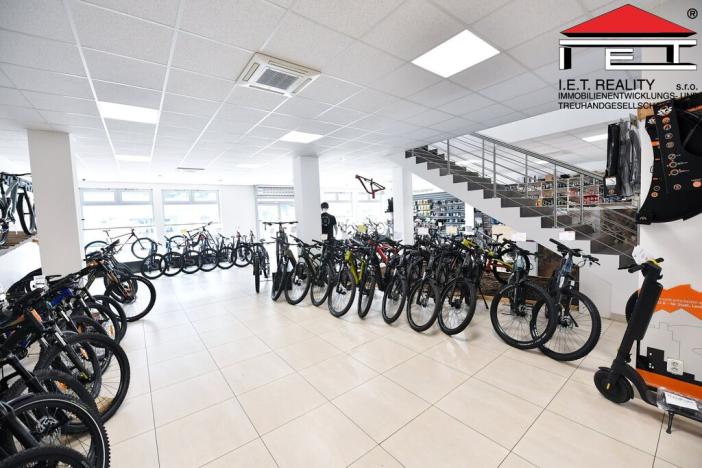 Pronájem obchodního prostoru, Ostrava, 28. října, 460 m2