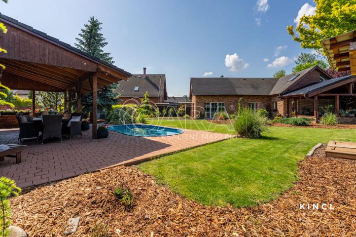 Prodej rodinného domu, Semice, 203 m2