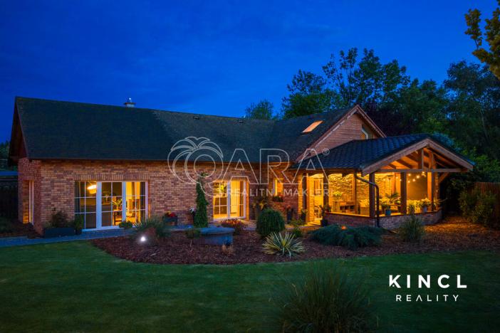 Prodej rodinného domu, Semice, 203 m2