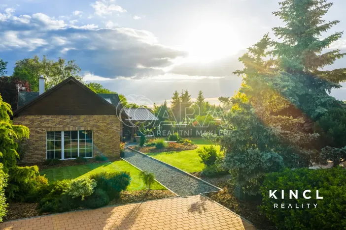 Prodej rodinného domu, Semice, 203 m2