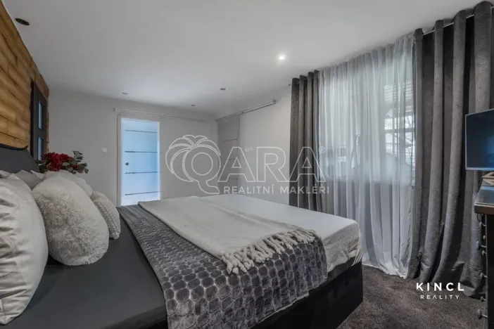 Prodej rodinného domu, Semice, 203 m2