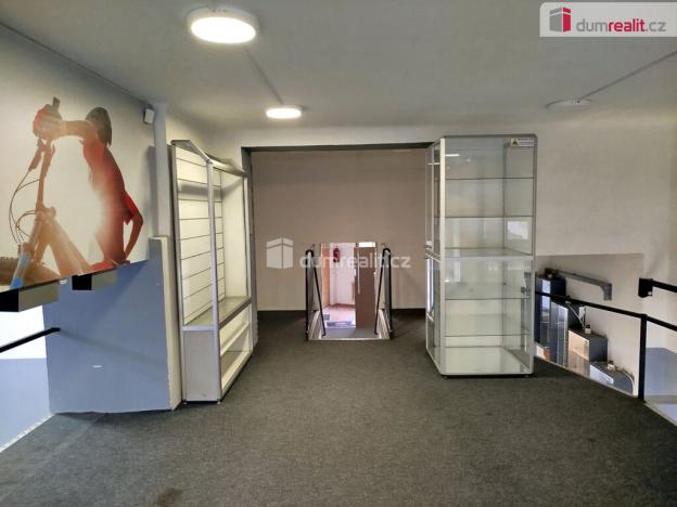 Pronájem obchodního prostoru, Karlovy Vary, Vítězná, 276 m2