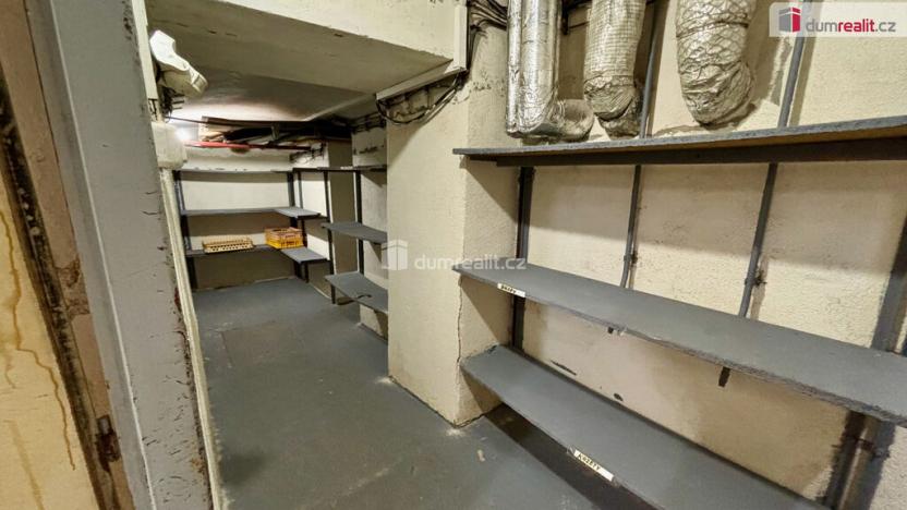 Pronájem obchodního prostoru, Karlovy Vary, Vítězná, 276 m2