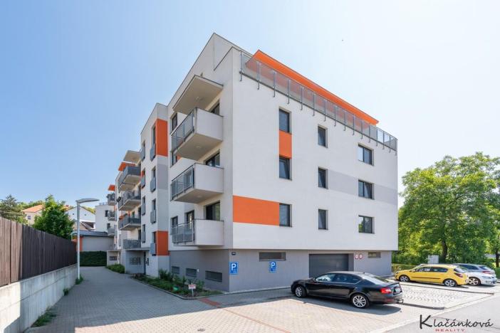 Prodej bytu 2+kk, Zlín - Malenovice, třída Svobody, 64 m2