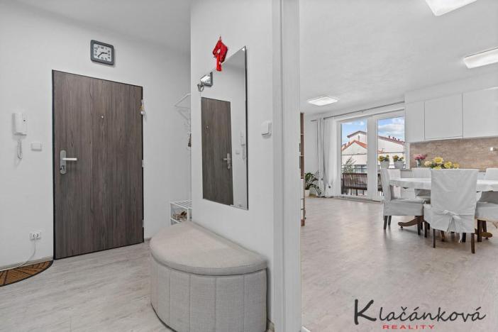 Prodej bytu 2+kk, Zlín - Malenovice, třída Svobody, 64 m2