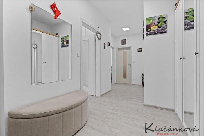 Prodej bytu 2+kk, Zlín - Malenovice, třída Svobody, 64 m2