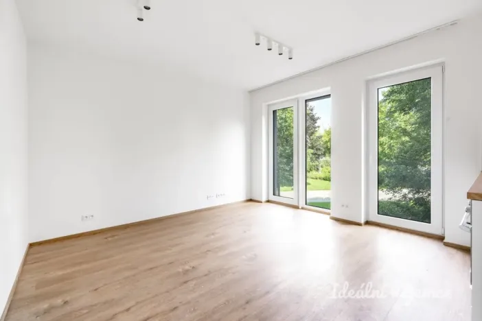 Pronájem bytu 1+kk, Praha - Stodůlky, Hábova, 27 m2