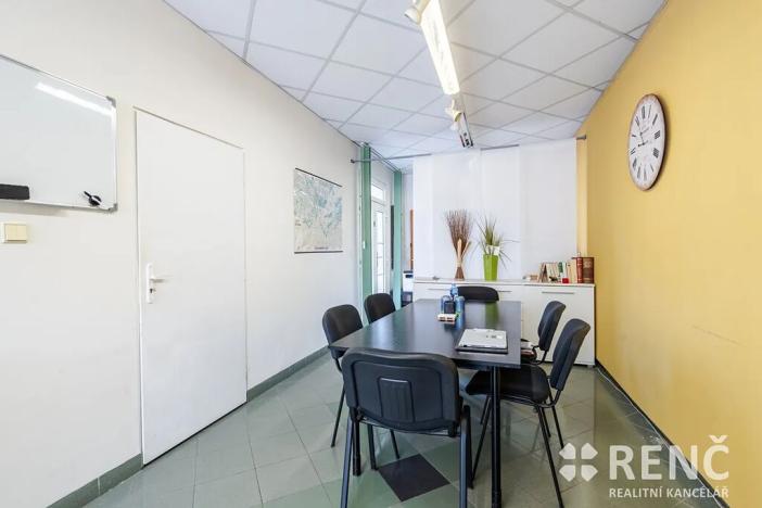 Prodej kanceláře, Brno, Blatného, 265 m2