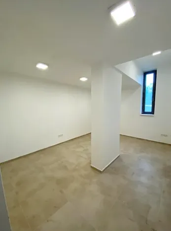 Prodej obchodního prostoru, Luhačovice, Rumunská, 30 m2