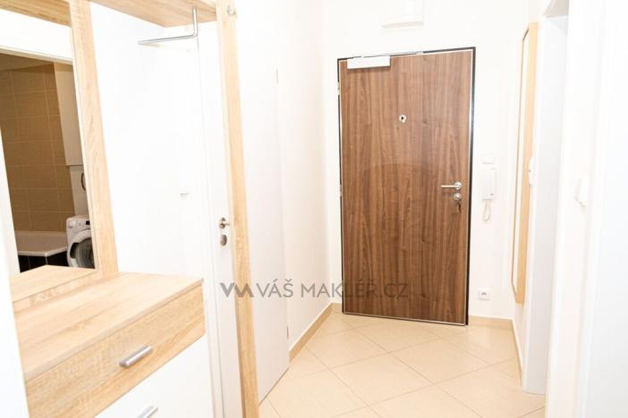 Prodej bytu 2+kk, Praha - Stodůlky, náměstí Junkových, 43 m2