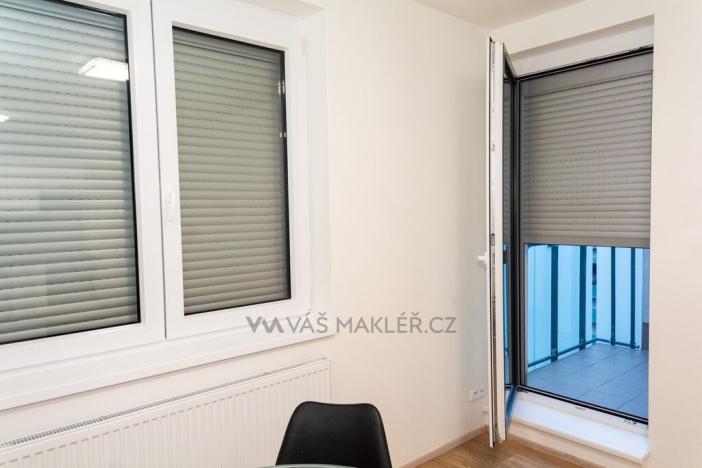 Prodej bytu 2+kk, Praha - Stodůlky, náměstí Junkových, 43 m2