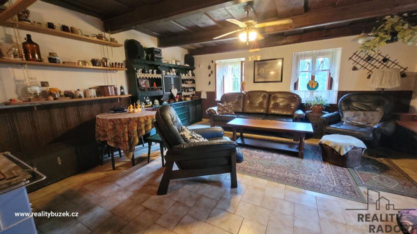 Prodej rodinného domu, Suchdol, 210 m2