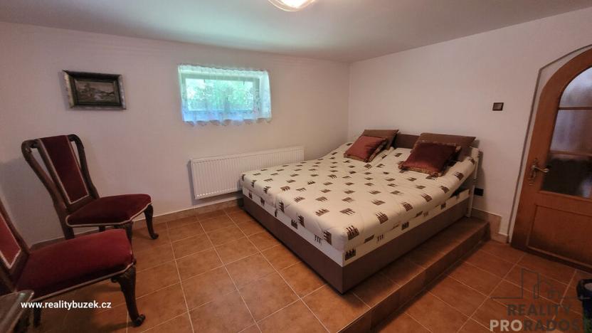 Prodej rodinného domu, Suchdol, 210 m2