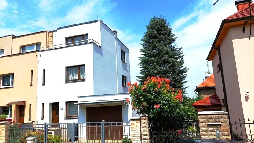 Pronájem rodinného domu, Praha, Zelený pruh, 150 m2