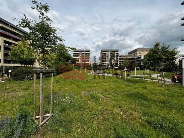 Pronájem bytu 1+kk, Praha - Modřany, Komořanská, 35 m2