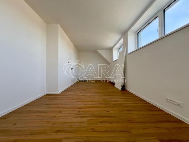 Prodej bytu 3+kk, Brno - Židenice, Bubeníčkova, 74 m2