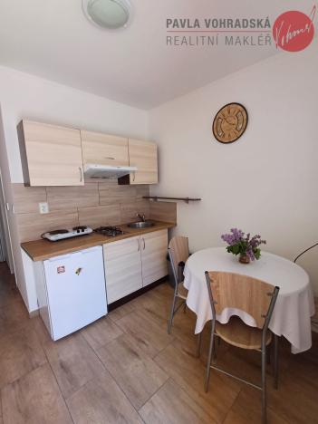 Pronájem bytu 1+1, Čelákovice, Vořechovka, 35 m2