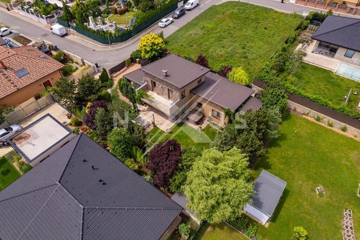 Prodej rodinného domu, Králův Dvůr, Na Vinohradech, 103 m2