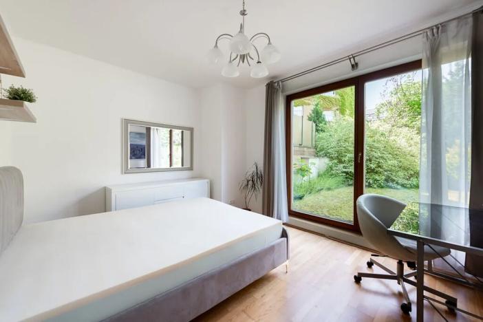 Pronájem bytu 2+1, Praha - Kobylisy, U třešňovky, 74 m2