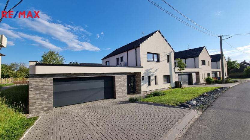 Prodej rodinného domu, Dolany, 242 m2