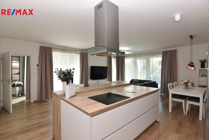 Prodej rodinného domu, Dolany, 242 m2