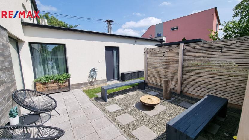 Prodej rodinného domu, Dolany, 242 m2