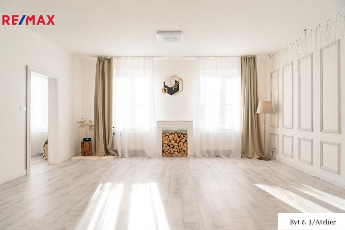 Prodej ubytování, Zvěrkovice, 372 m2