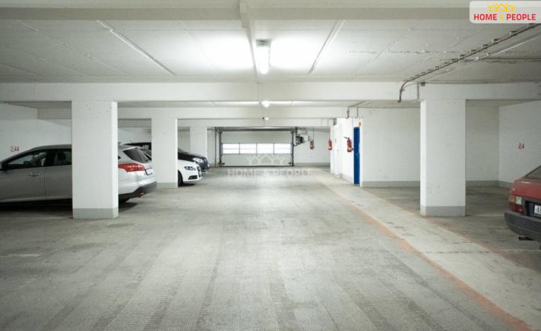 Pronájem garáže, Praha - Prosek, Kytlická, 14 m2
