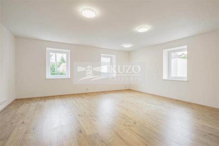 Prodej bytu 3+kk, Líšťany, Hunčice, 73 m2