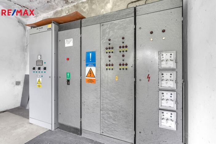 Prodej skladu, Bílá Třemešná, 1400 m2