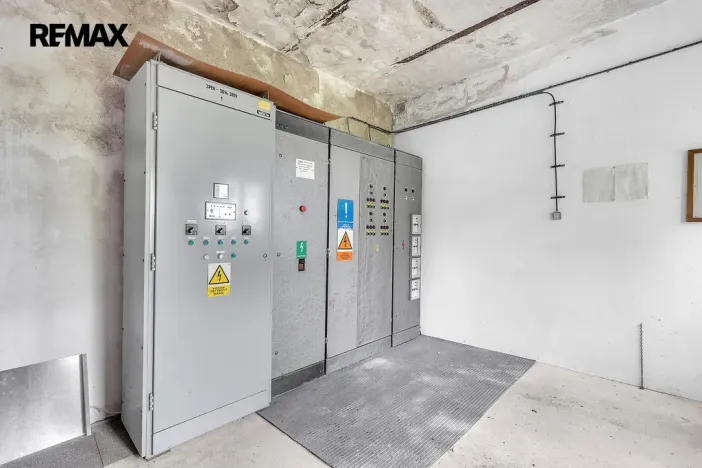 Prodej skladu, Bílá Třemešná, 1400 m2