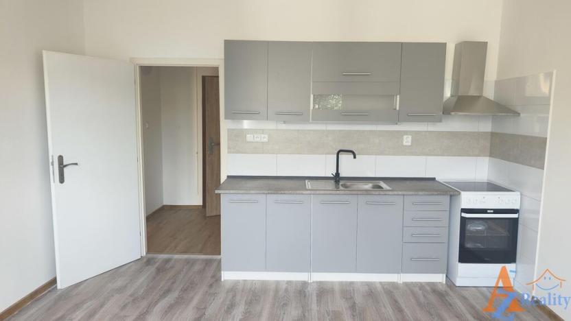 Pronájem bytu 1+1, Děčín - Děčín XXXII-Boletice nad Labem, V Sídlišti, 40 m2