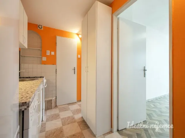 Pronájem bytu 2+1, Praha - Vršovice, Vršovická, 49 m2