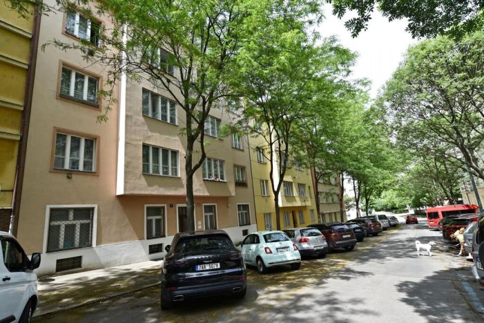 Pronájem kanceláře, Praha - Smíchov, Zoubkova, 344 m2
