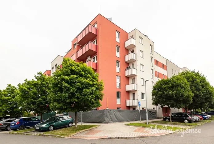 Pronájem bytu 1+kk, Praha, Farkašova, 32 m2