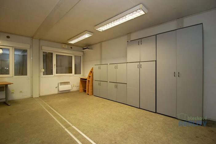 Pronájem skladu, Brandýs nad Labem-Stará Boleslav, 1440 m2