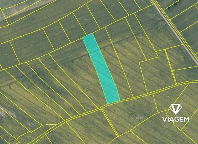 Prodej podílu pole, Mělník, 2730 m2