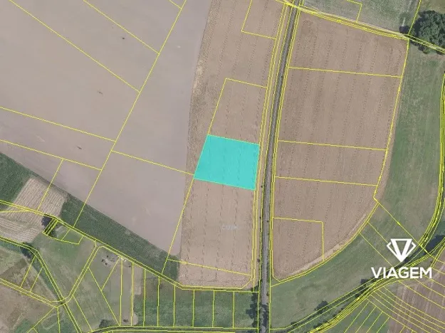 Prodej podílu pole, Čachovice, 5890 m2