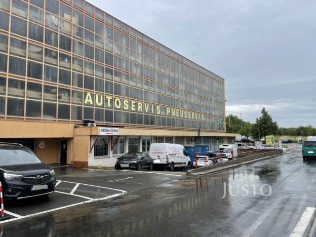 Pronájem garážového stání, Praha - Střížkov, Lovosická, 11 m2
