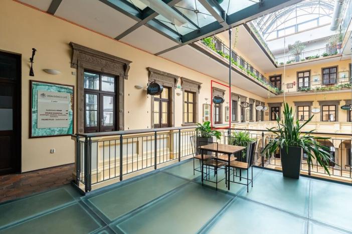 Pronájem obchodního prostoru, Brno - Brno-město, náměstí Svobody, 23 m2