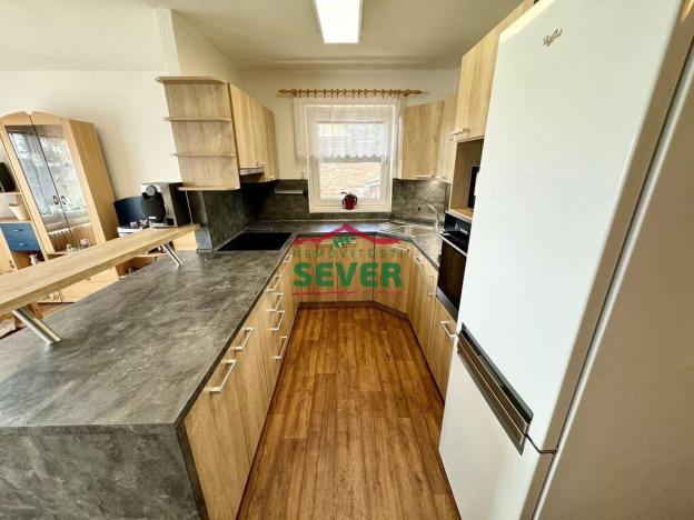 Prodej rodinného domu, Měcholupy, 200 m2