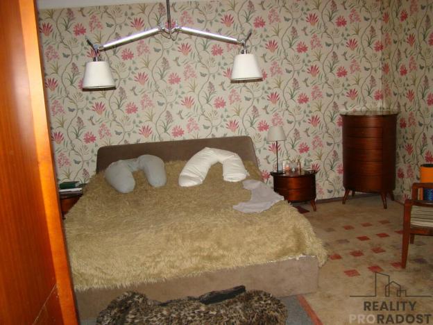 Prodej rodinného domu, Hořesedly, 219 m2