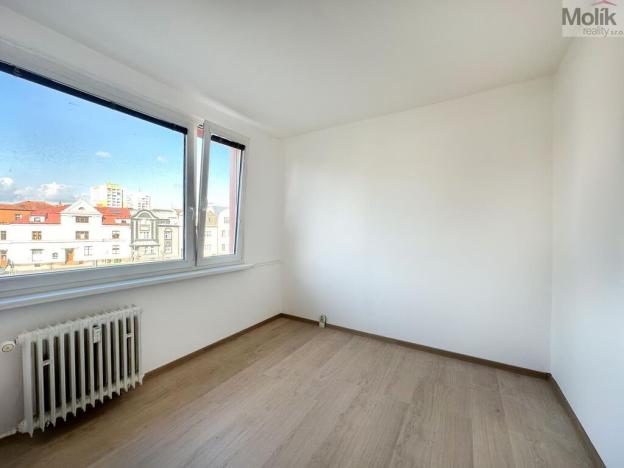 Pronájem bytu 3+1, Chomutov, Bezručova, 63 m2