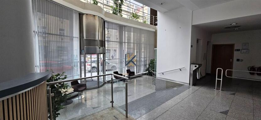 Pronájem obchodního prostoru, Praha - Žižkov, Hartigova, 600 m2