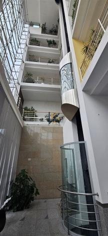 Pronájem obchodního prostoru, Praha - Žižkov, Hartigova, 600 m2