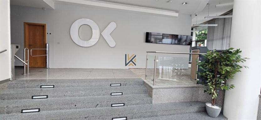 Pronájem obchodního prostoru, Praha - Žižkov, Hartigova, 600 m2