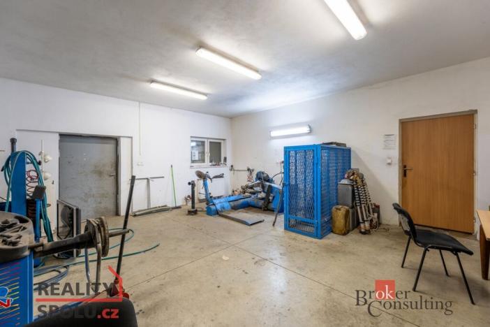 Prodej výrobních prostor, Čebín, 648 m2