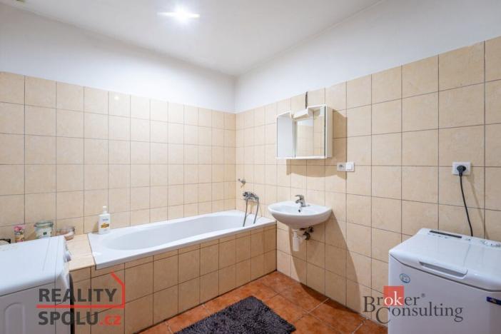 Prodej výrobních prostor, Čebín, 648 m2